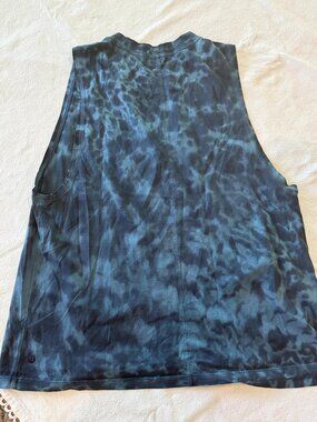 lululemon All Yours Tank Size 8